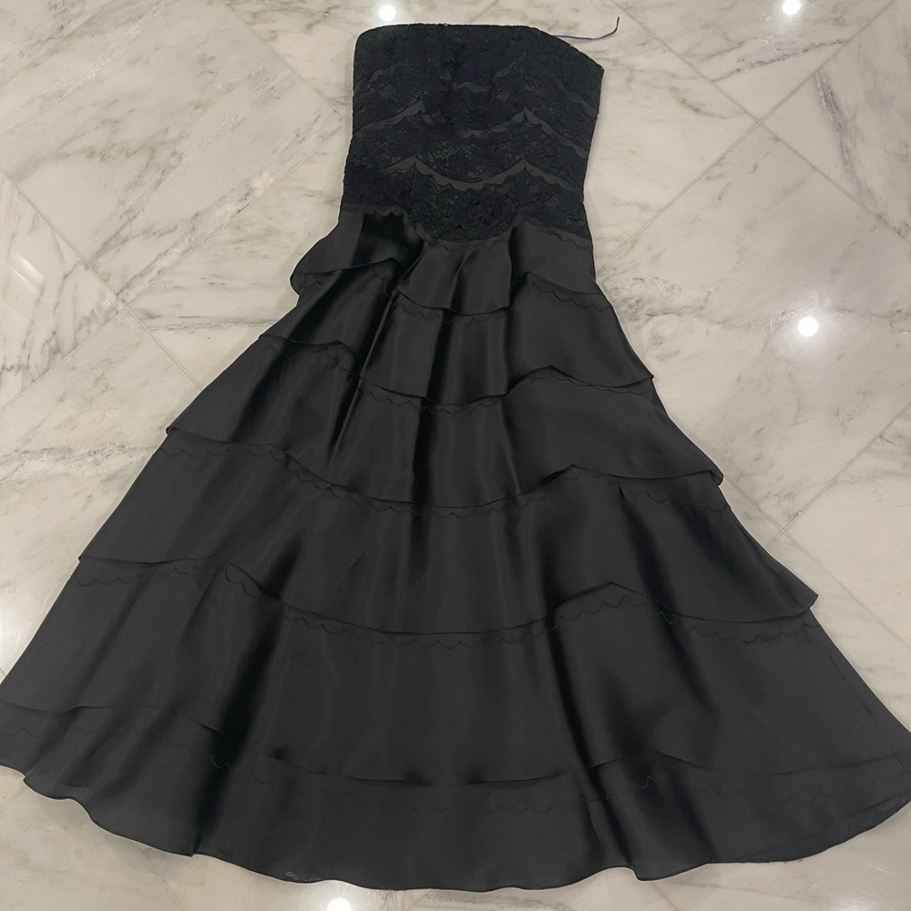 Long Black CARMEN MARC VALVO dress